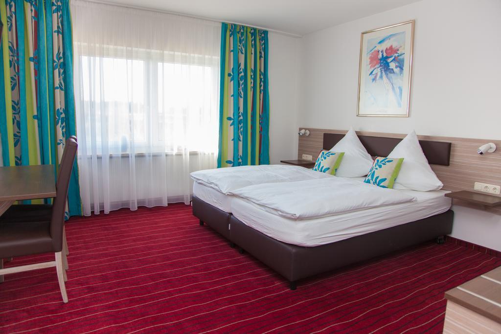 Chiemgau Hotel Viktoria Грабенштетт Экстерьер фото